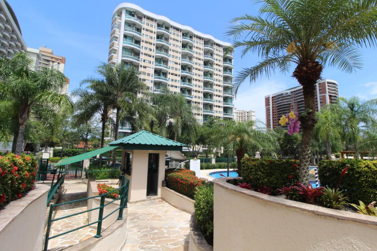 Barra Da Tijuca - 9 - Flat Premium Com Cozinha, Fogao Cooktop, Geladeira Grande, Smart Tv Grande, Lindo E Muitissimo Confortavel, Balsa Para A Praia Gratis E Estacionamento Gratuito Rio de Janeiro Exterior photo