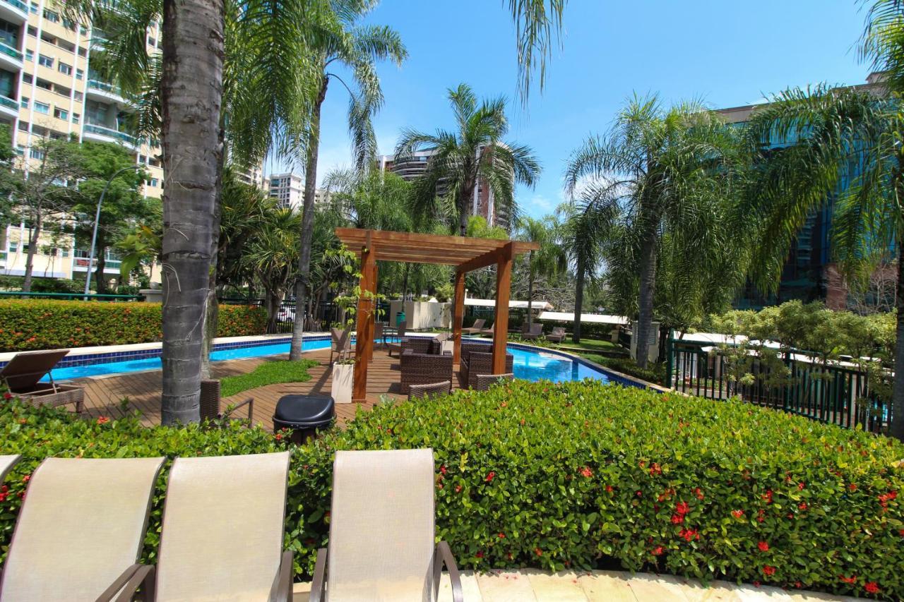 Barra Da Tijuca - 9 - Flat Premium Com Cozinha, Fogao Cooktop, Geladeira Grande, Smart Tv Grande, Lindo E Muitissimo Confortavel, Balsa Para A Praia Gratis E Estacionamento Gratuito Rio de Janeiro Exterior photo