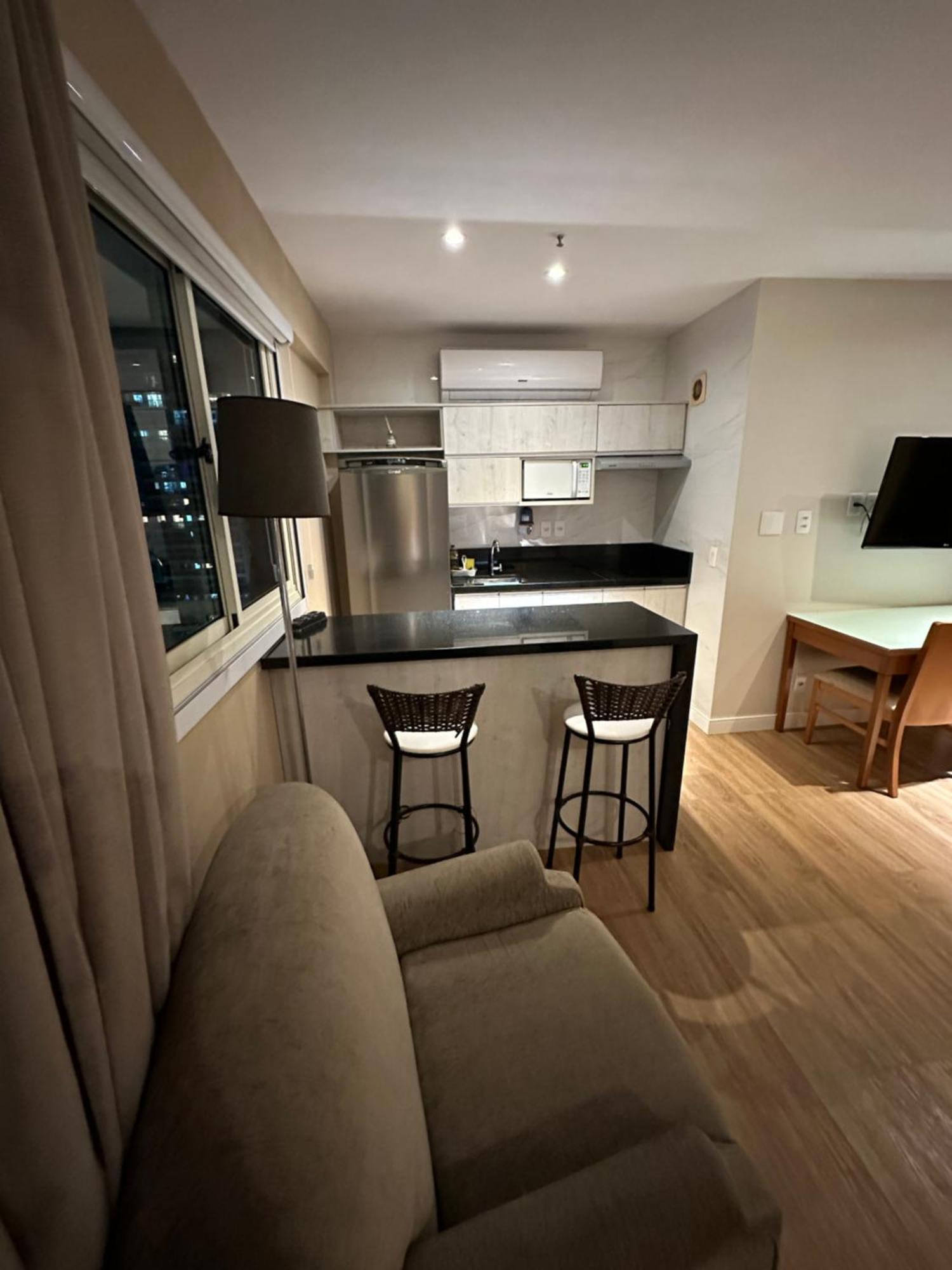 Barra Da Tijuca - 9 - Flat Premium Com Cozinha, Fogao Cooktop, Geladeira Grande, Smart Tv Grande, Lindo E Muitissimo Confortavel, Balsa Para A Praia Gratis E Estacionamento Gratuito Rio de Janeiro Exterior photo